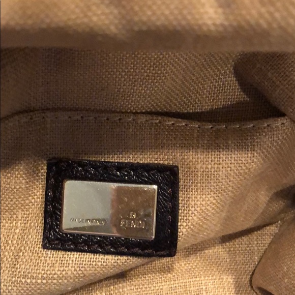 Fendi baby spy bag - Picture 5 of 7